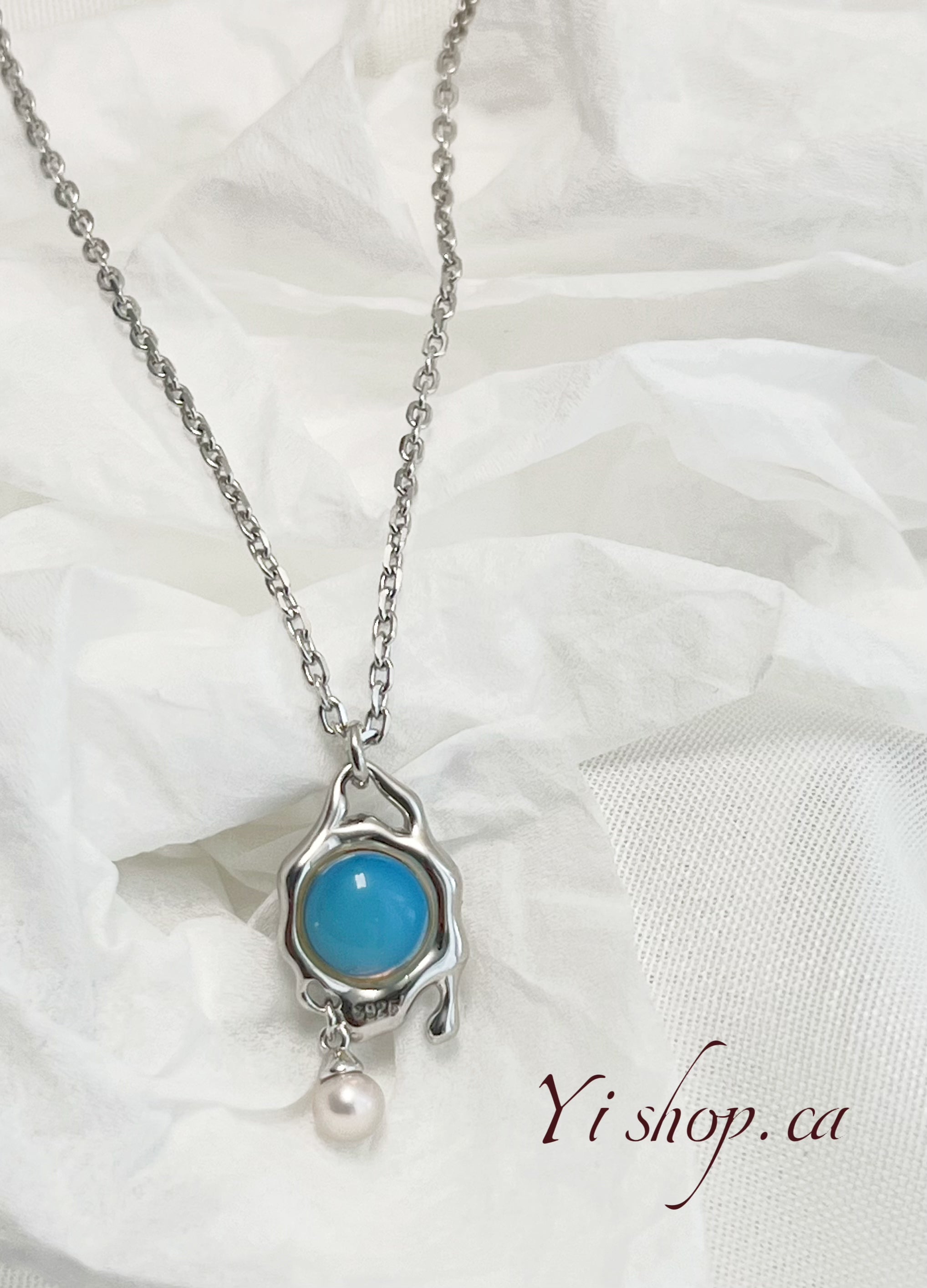 The Moonlight at Sea Necklace