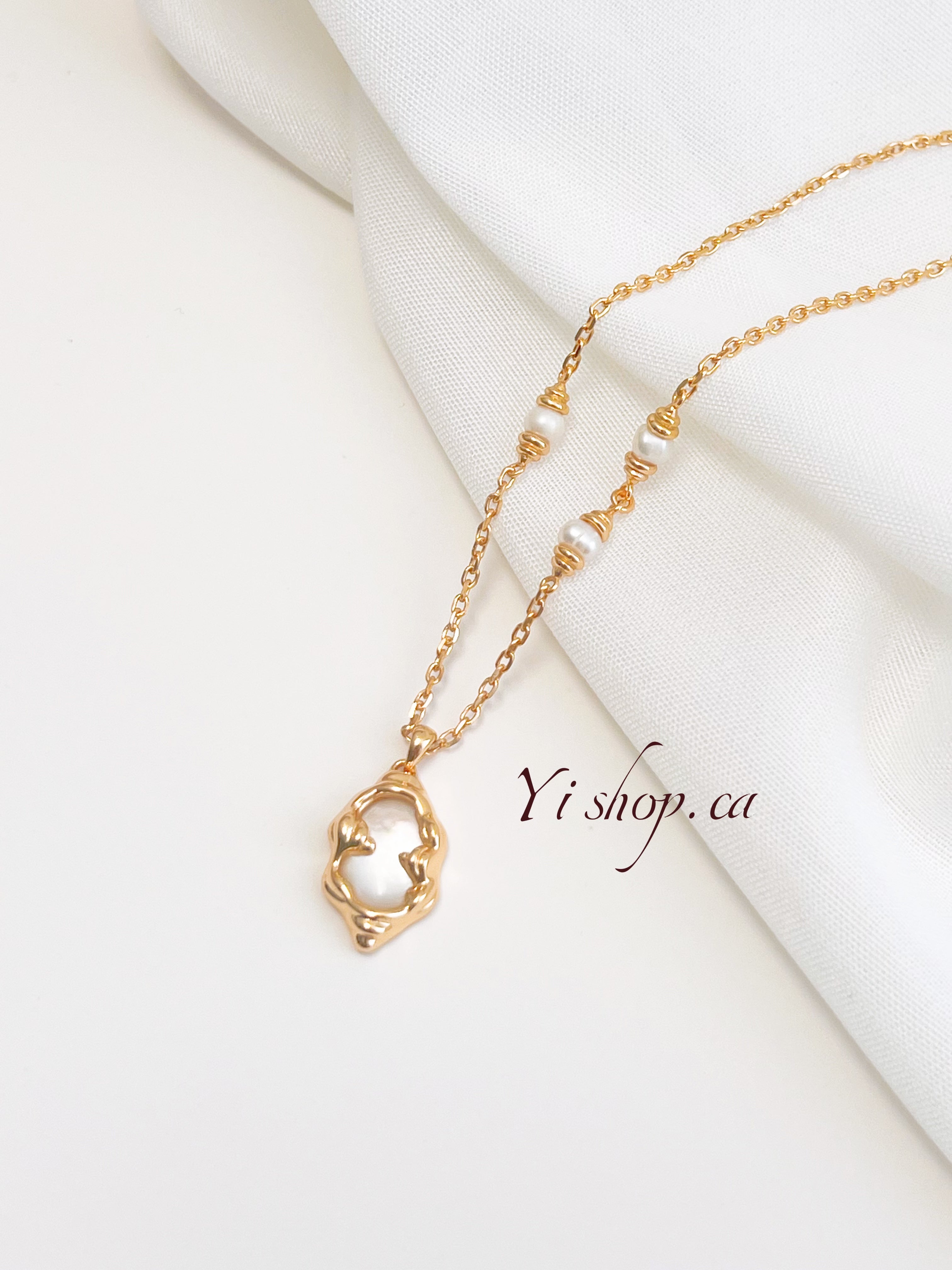 Magic Mirror Necklace