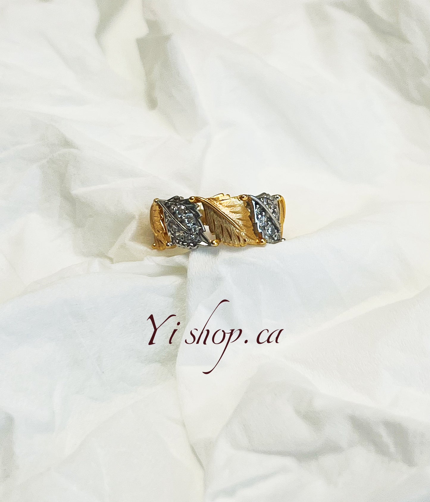 Leaf-shaped Filigree Craft Diamond Ring