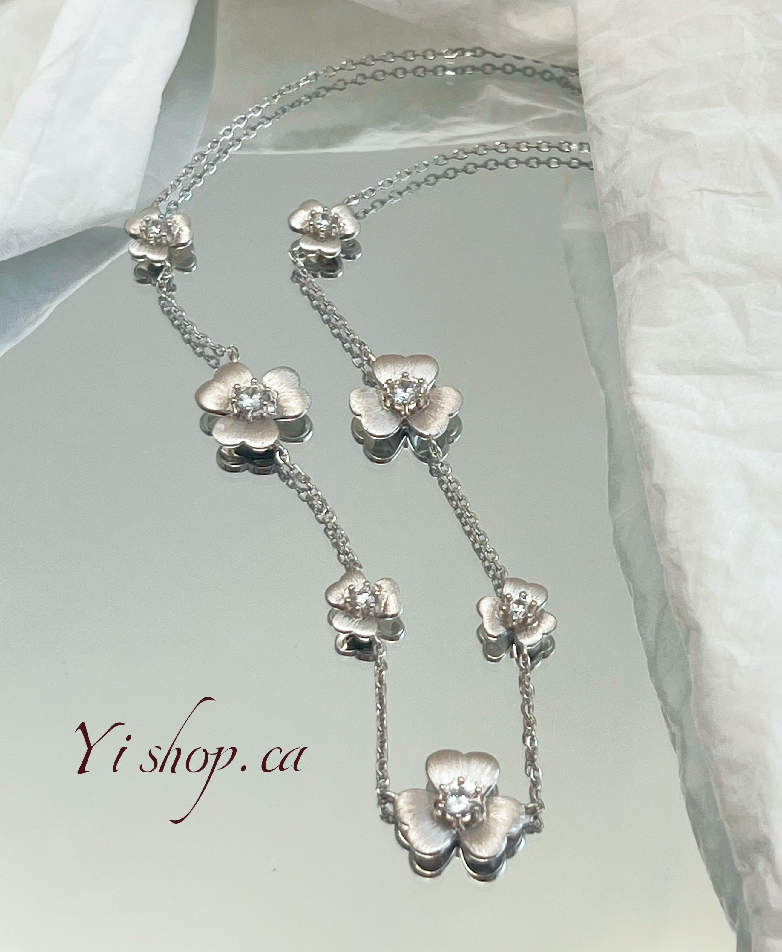 Sea of Flowers Necklace