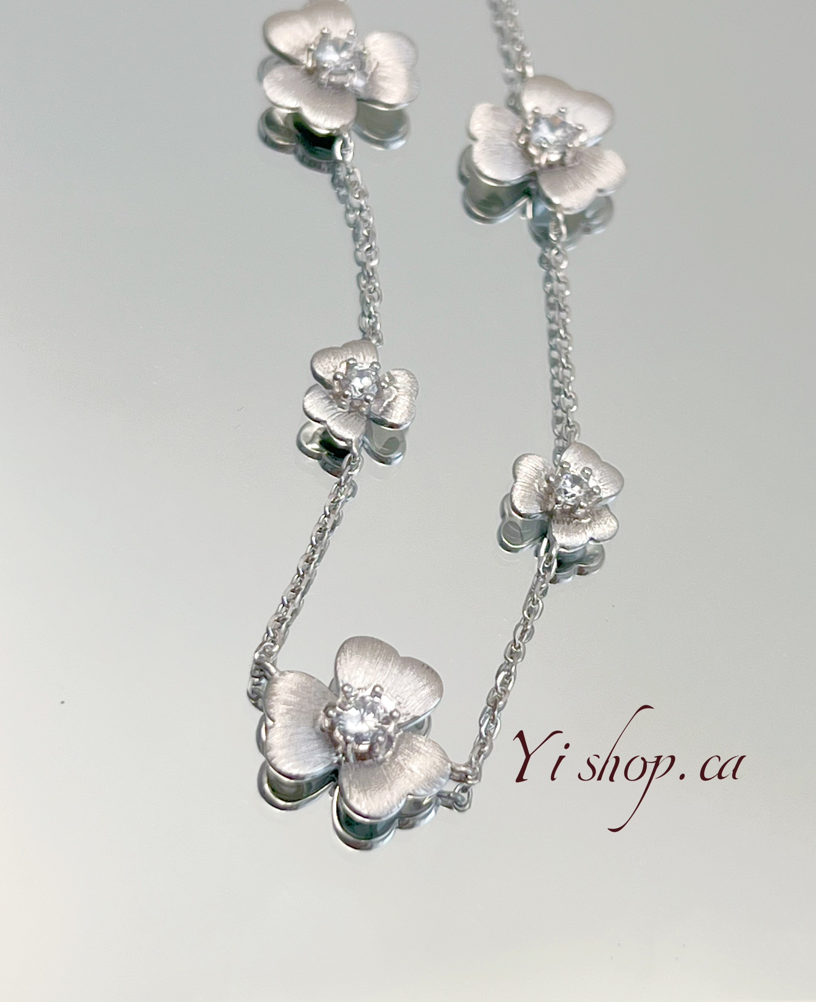 Sea of Flowers Necklace